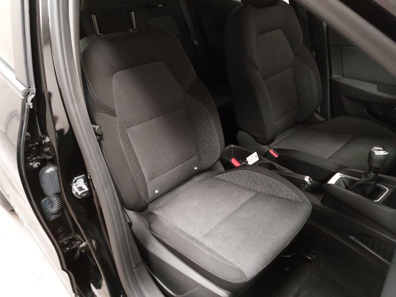 Renault Clio TCe 100 • Full LED — 10