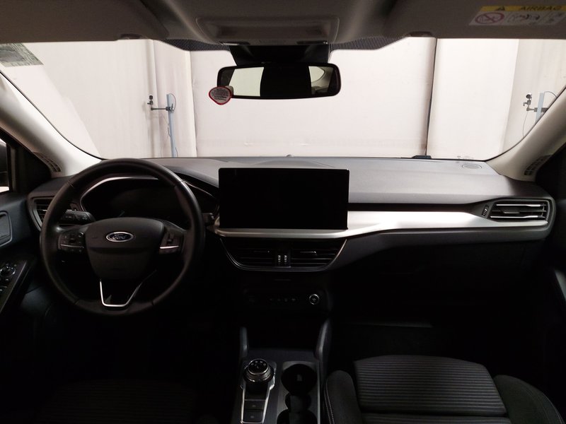 Ford Focus Turnier 1.5 automatik EB Titanium • LED • navigacija — 16
