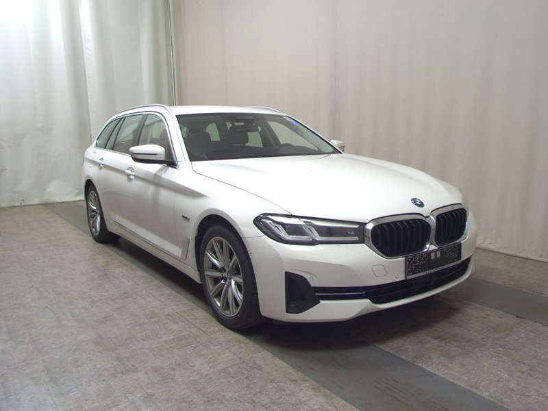 BMW 530e Touring xDrive automatik • ACC • Full LED — 3
