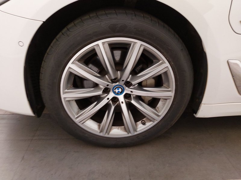 BMW 530e Touring xDrive automatik • ACC • Full LED — 8