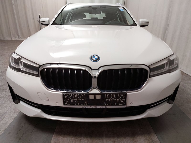 BMW 530e Touring xDrive automatik • ACC • Full LED — 9
