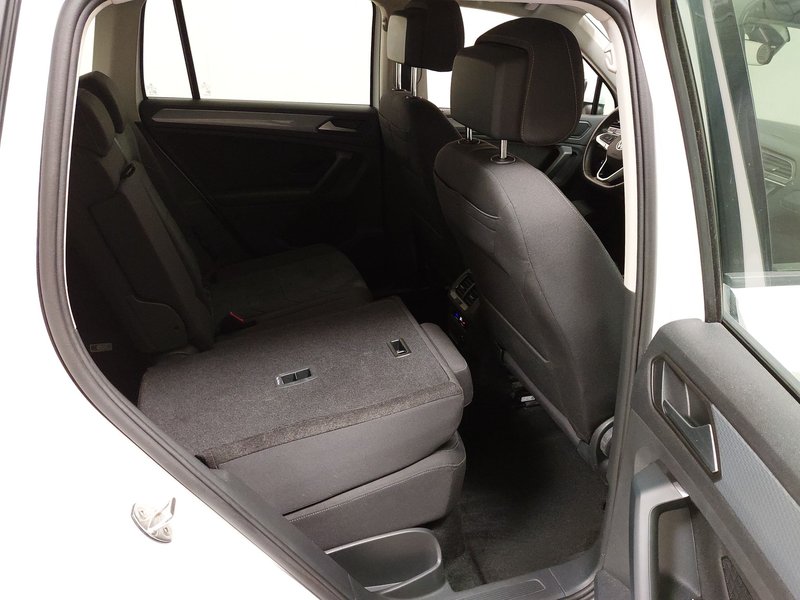 Volkswagen Tiguan 2.0 TDI Life automatik • ACC • LED — 11