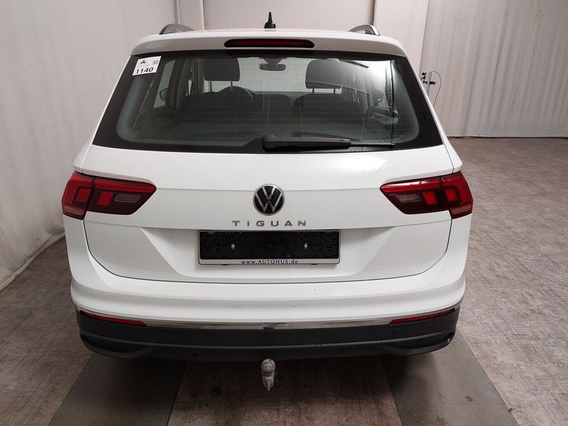 Volkswagen Tiguan 2.0 TDI Life automatik • ACC • LED — 14