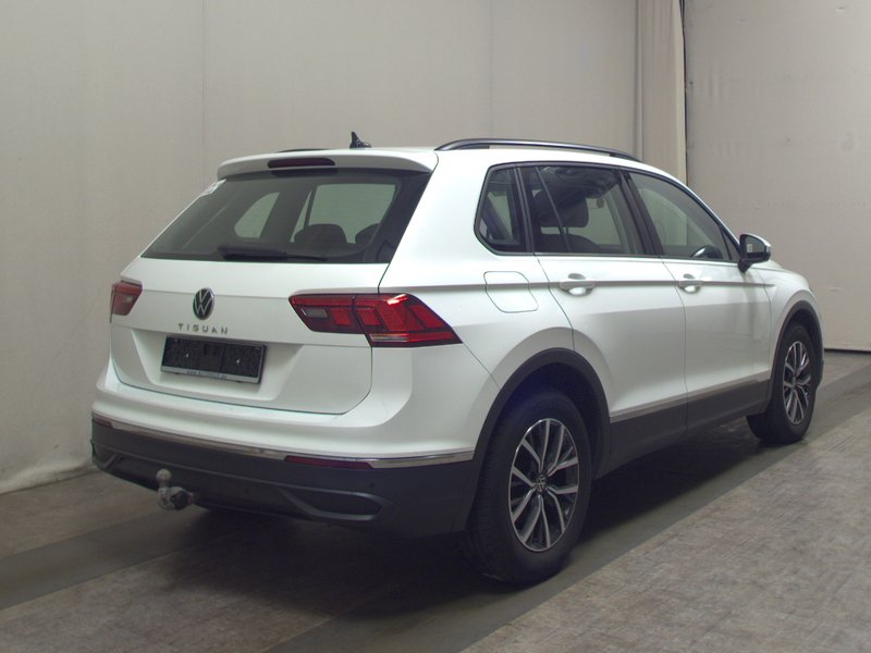Volkswagen Tiguan 2.0 TDI Life automatik • ACC • LED — 4