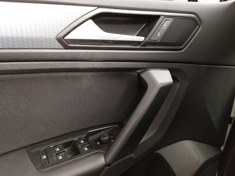Volkswagen Tiguan 2.0 TDI Life automatik • ACC • LED — 5