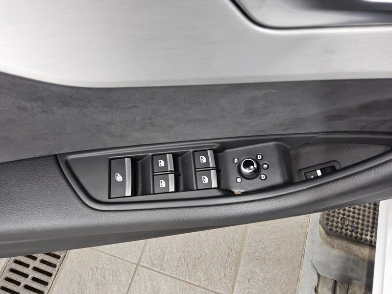 Audi A5 35 TDI automatik S line • LED • digitalni instrumenti — 11
