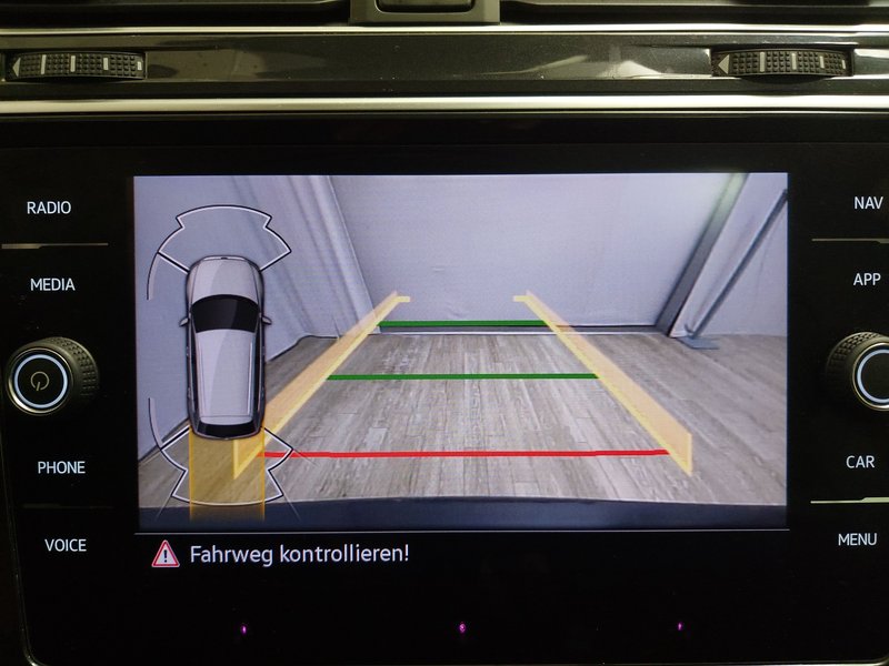 Volkswagen Tiguan 1.4 TSI eHybrid Life automatik • panorama • ACC — 15