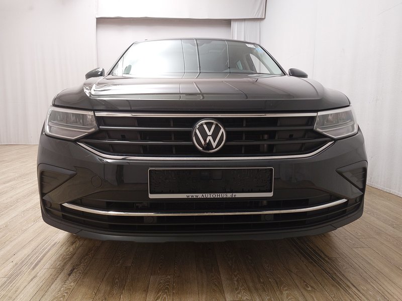 Volkswagen Tiguan 1.4 TSI eHybrid Life automatik • panorama • ACC — 9