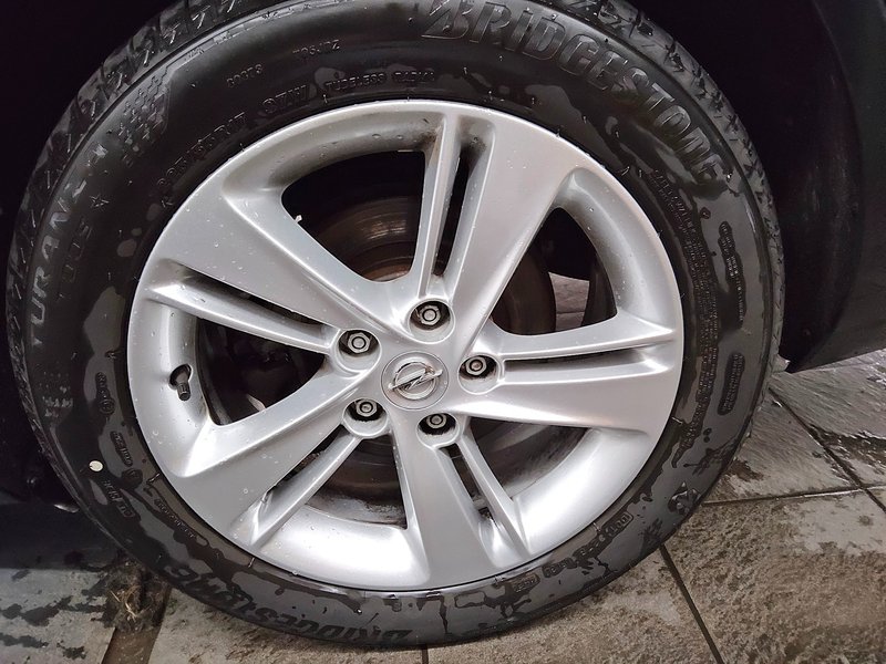 Opel Insignia Sports Tourer 2.0 D automatik Elegance • kuka za vuču • Full LED — 10