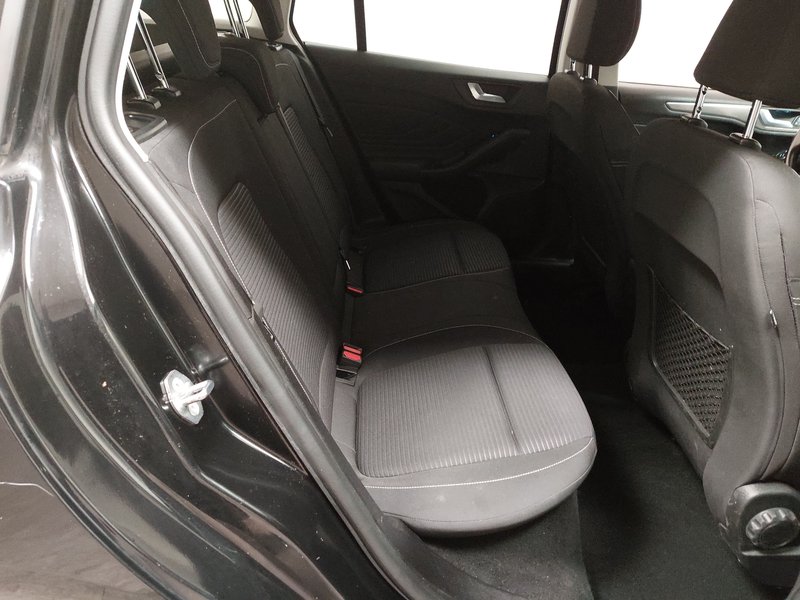 Ford Focus Turnier 1.5 EcoBlue Titanium • Full LED • navigacija — 12
