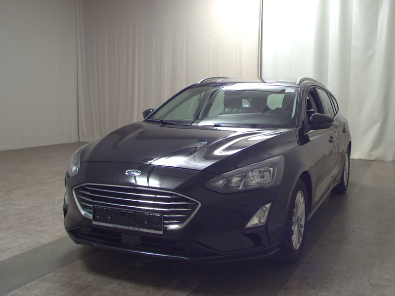 Ford Focus Turnier 1.5 EcoBlue Titanium • Full LED • navigacija — 2