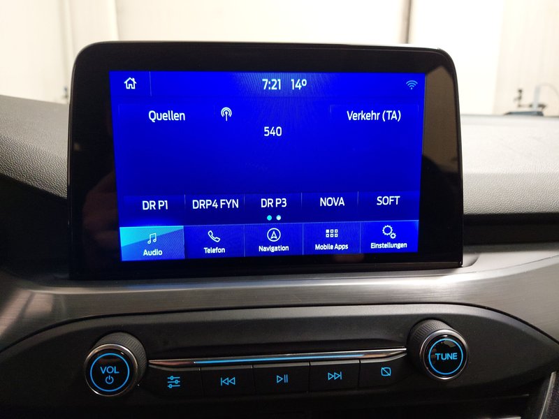 Ford Focus Turnier 1.5 EcoBlue Titanium • Full LED • navigacija — 21