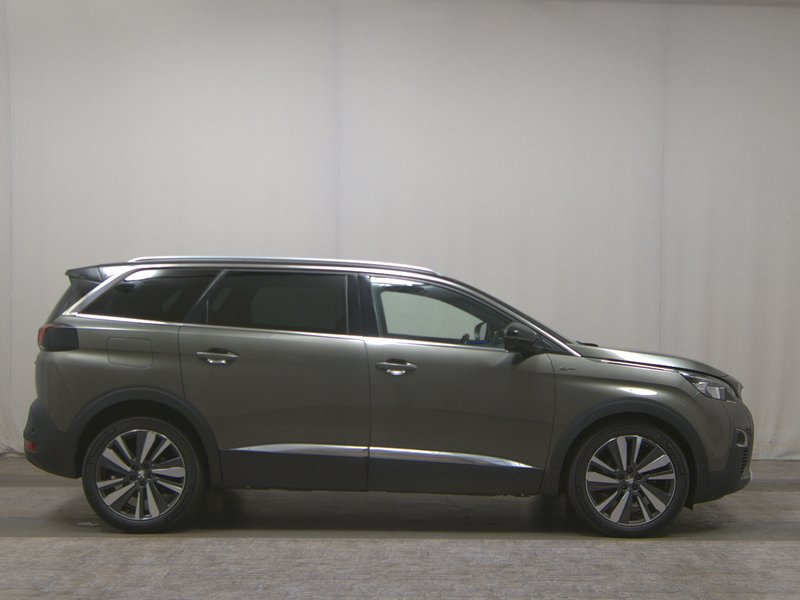 Peugeot 5008 2.0 BlueHDi automatik Allure • ACC • Full LED