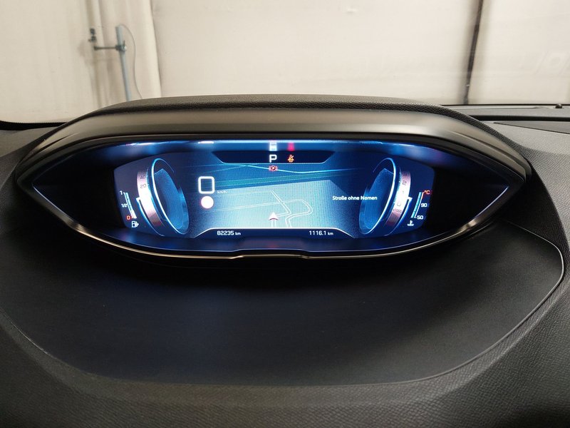 Peugeot 5008 2.0 BlueHDi automatik Allure • ACC • Full LED — 17