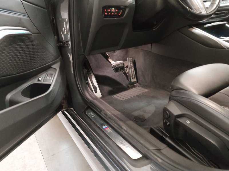 BMW 320e Touring xDrive M Sport • ACC • HUD — 7