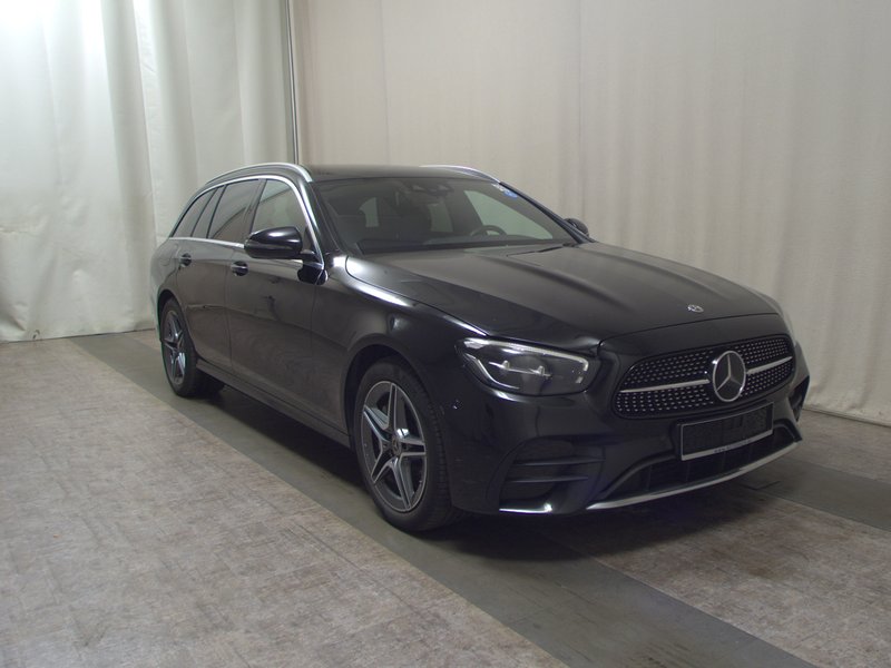 Mercedes-Benz E 300 e karavan AMG Line automatik • ACC • LED — 3