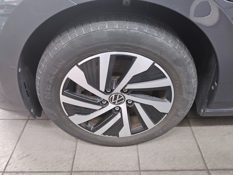 Volkswagen Golf 8 1.4 TSI automatik eHybrid Style • ACC • Full LED — 11