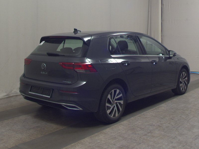 Volkswagen Golf 8 1.4 TSI automatik eHybrid Style • ACC • Full LED — 4
