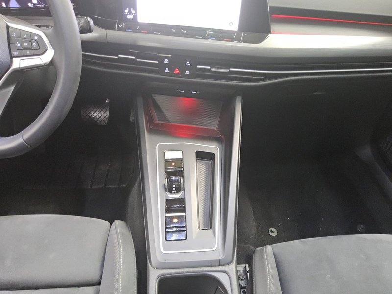 Volkswagen Golf 8 1.4 TSI automatik eHybrid Style • ACC • Full LED — 6
