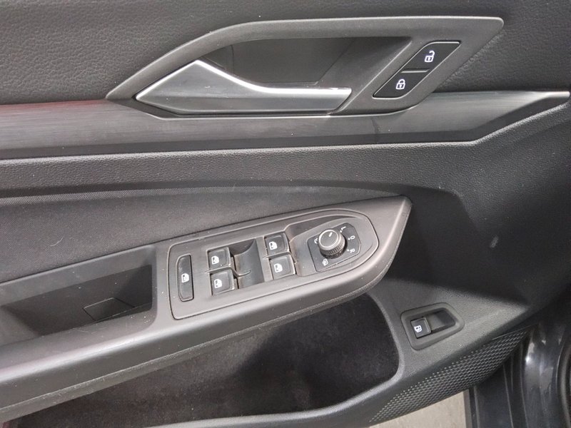 Volkswagen Golf 8 1.4 TSI automatik eHybrid Style • ACC • Full LED — 9