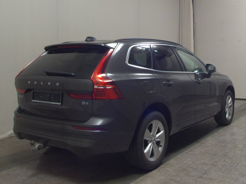 Volvo XC60 B4 D Core automatik • LED • AHK — 4