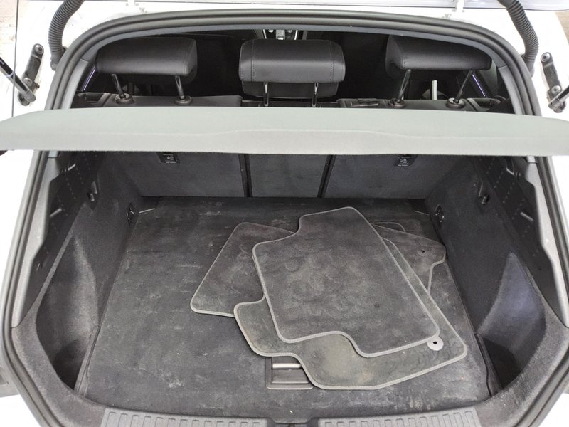 Audi A3 Sportback 1.5 TFSI automatik • ACC • Full LED — 12