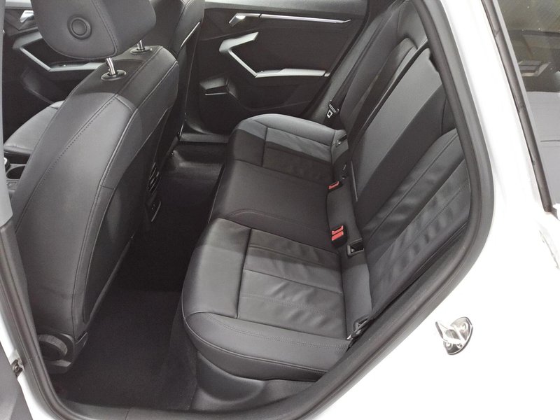 Audi A3 Sportback 1.5 TFSI automatik • ACC • Full LED — 13