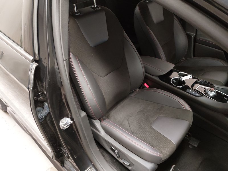 Ford Mondeo Turnier 2.0 EcoBlue automatik ST-Line • ACC • Električna peta vrata — 10