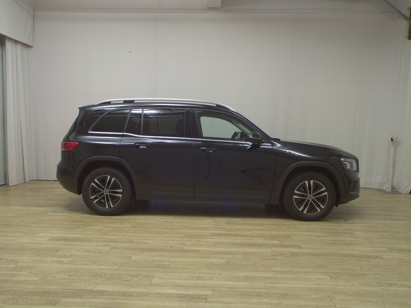 Mercedes-Benz GLB 200 d automatik Style • LED • digitalni instrumenti
