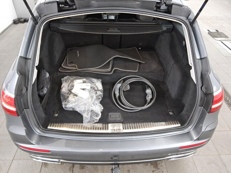 Mercedes-Benz E 300 de karavan automatik Avantgarde • 360° kamera • LED — 12