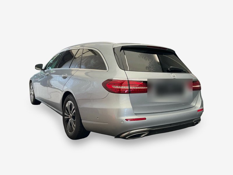 Mercedes-Benz E 220 d karavan automatik Avantgarde • el. peta vrata • Full LED — 3