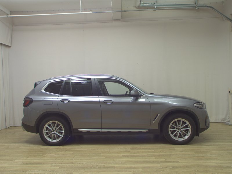 BMW X3 xDrive20d automatik • kuka za vuču • električna vrata prtljažnika