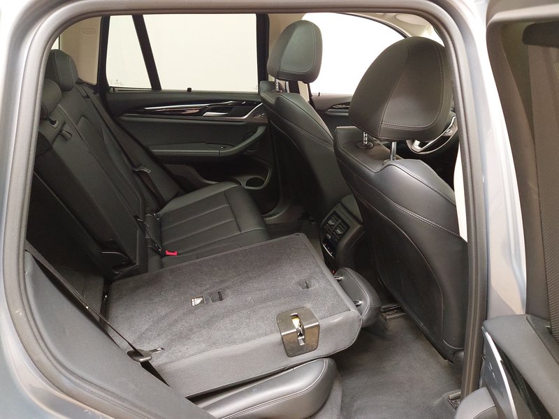 BMW X3 xDrive20d automatik • kuka za vuču • električna vrata prtljažnika — 10