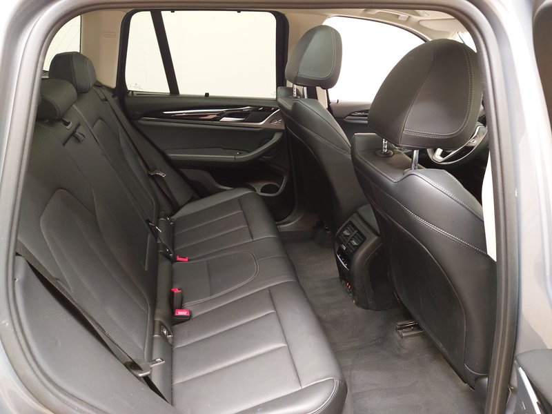 BMW X3 xDrive20d automatik • kuka za vuču • električna vrata prtljažnika — 11