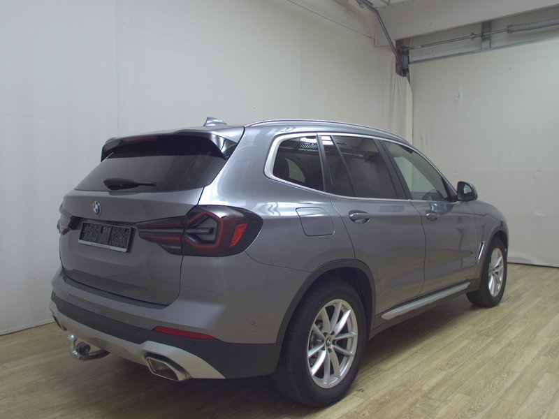 BMW X3 xDrive20d automatik • kuka za vuču • električna vrata prtljažnika — 12