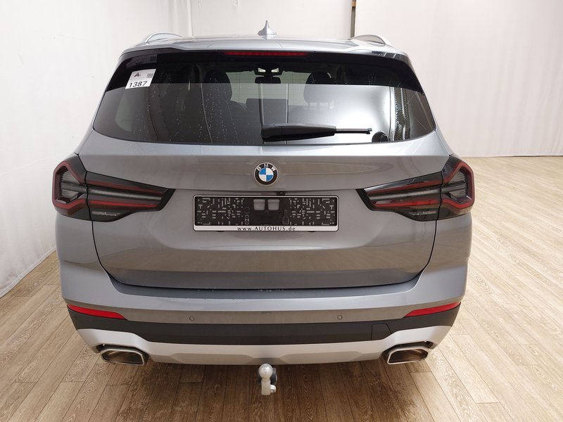 BMW X3 xDrive20d automatik • kuka za vuču • električna vrata prtljažnika — 14