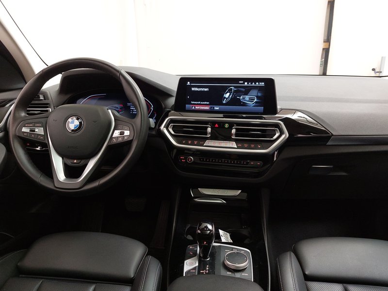 BMW X3 xDrive20d automatik • kuka za vuču • električna vrata prtljažnika — 19