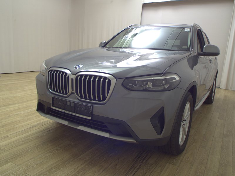 BMW X3 xDrive20d automatik • kuka za vuču • električna vrata prtljažnika — 2