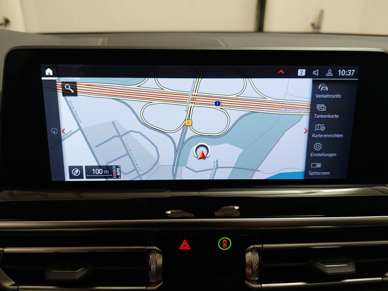 BMW X3 xDrive20d automatik • kuka za vuču • električna vrata prtljažnika — 20