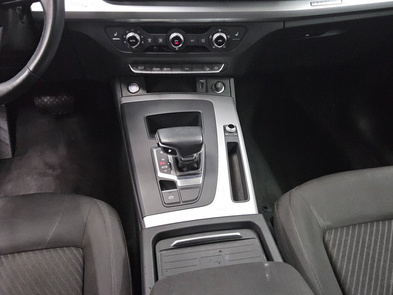 Audi Q5 40 TDI quattro automatik • AHK • digitalni instrumenti — 6