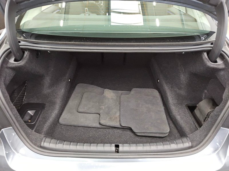 BMW 520d xDrive automatik • koža • LED — 11