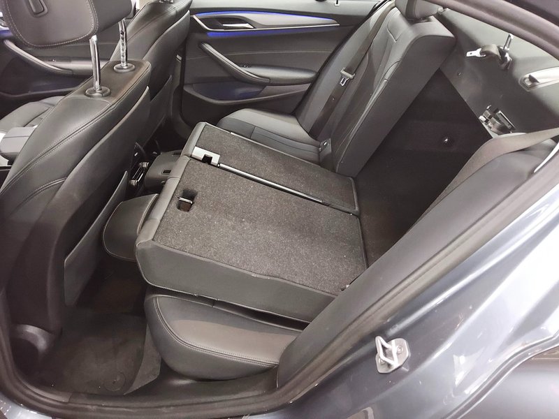 BMW 520d xDrive automatik • koža • LED — 12