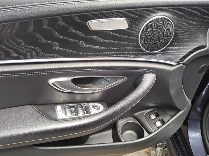 Mercedes-Benz E 300 e karavan automatik AMG Line • ACC • AHK — 9