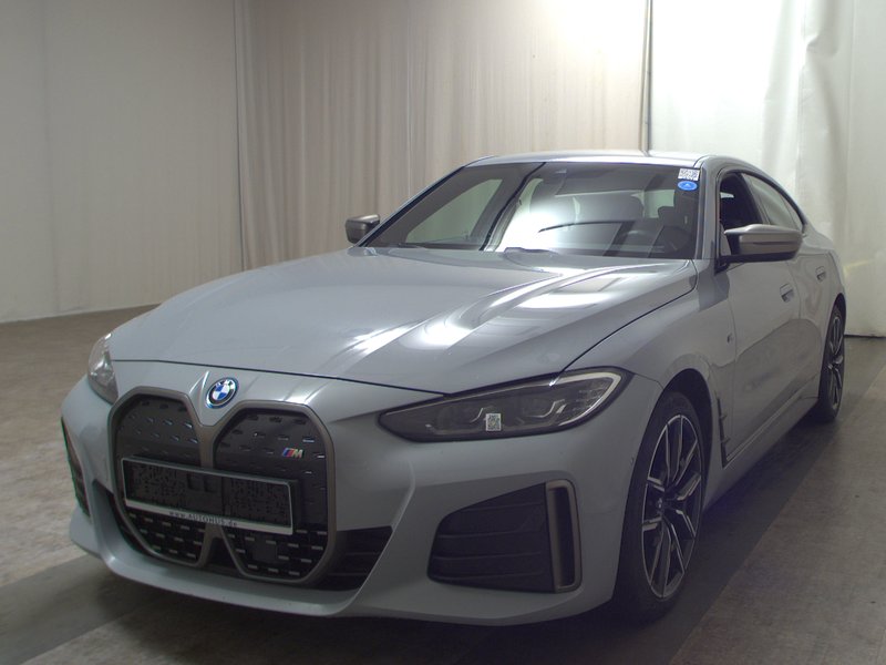 BMW i4 • ACC • Full LED — 2
