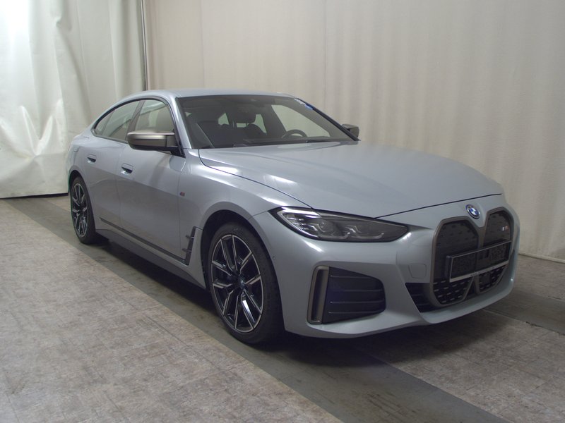 BMW i4 • ACC • Full LED — 3