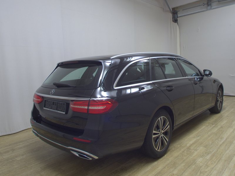 Mercedes-Benz E 220 d karavan automatik Avantgarde • ACC • koža — 4