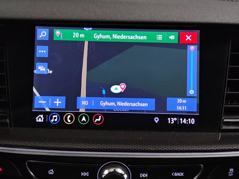 Opel Insignia ST 2.0 D automatik Elegance • Full LED — 7