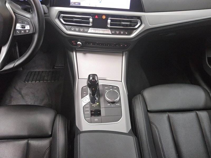 BMW 330e automatik Advantage • koža • LED — 6