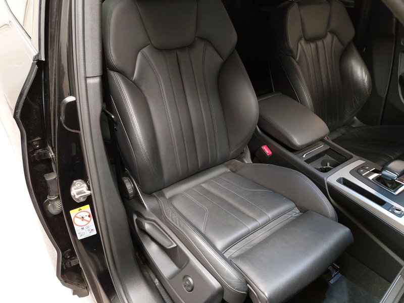 Audi Q5 40 TDI automatik quattro advanced • ACC • Full LED — 12