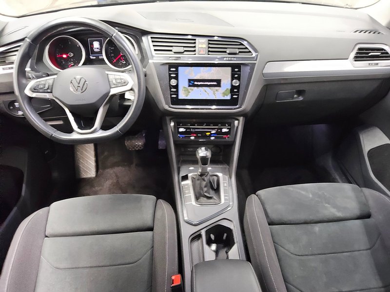 Volkswagen Tiguan 2.0 TDI automatik Life • ACC • Full LED — 5